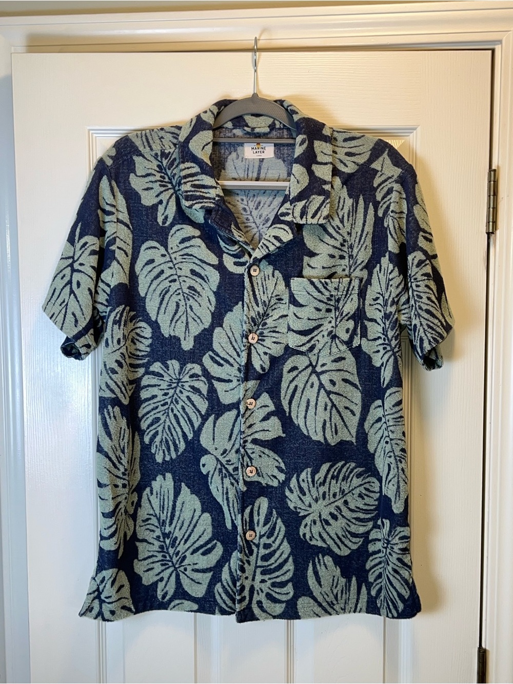 MARINE LAYER Terry Cloth Tropical Leaves Pattern Button Down Shirt